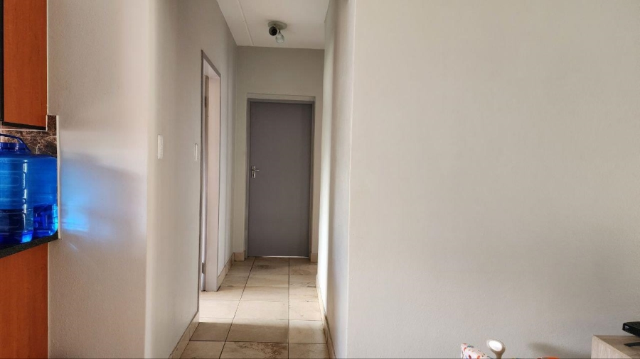 To Let 3 Bedroom Property for Rent in Waterval East North West